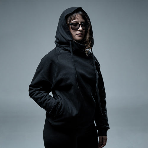 Hoddie Calavera bordado en negro - Trueno & Vodka - con bolsillo secreto UNISEX